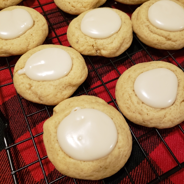 Maple thumbprint cookies